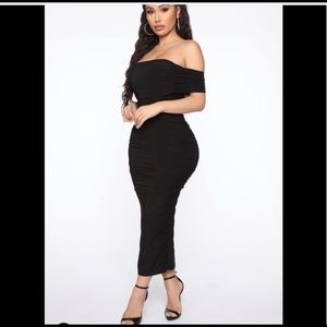 Fashion Nova Black Ruched Midi Dress